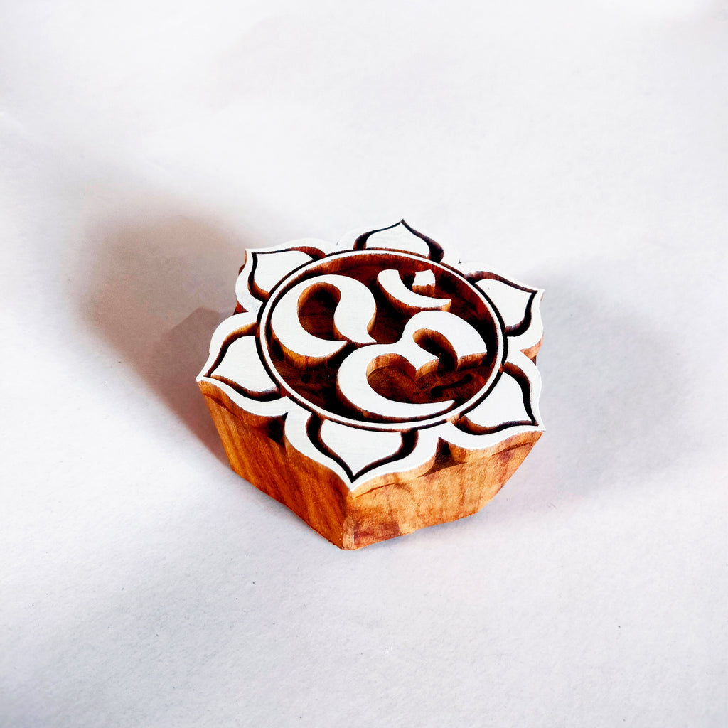 🕉️ Om Symbol Hand-Carved Wooden Stamp